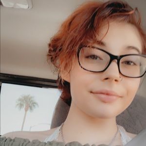 Meet your Posher, Nikole